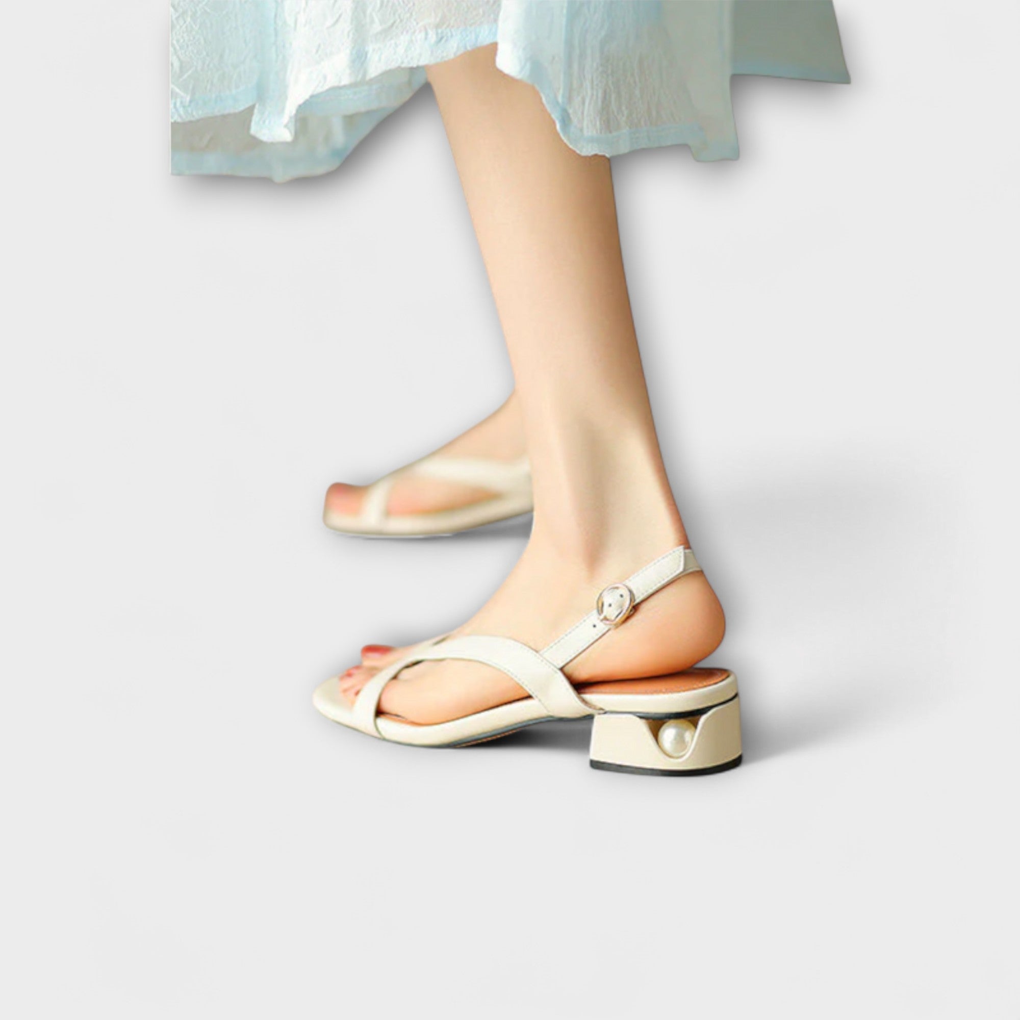 Evelyn - Eleganta Platta Sandaler Minna med Finslipad Finish