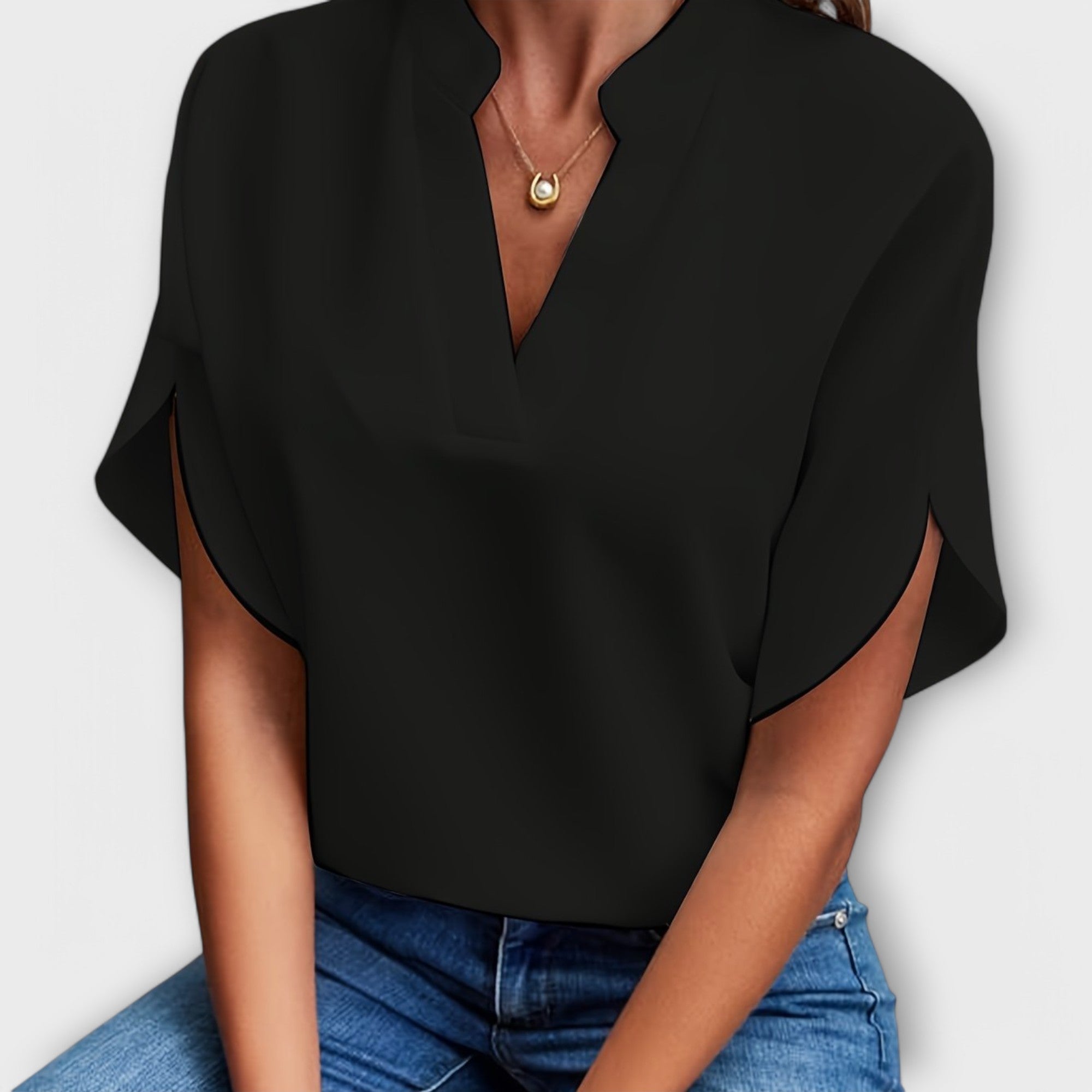 Vivi - Elegant, Lättvikts Blus för Kvinna
