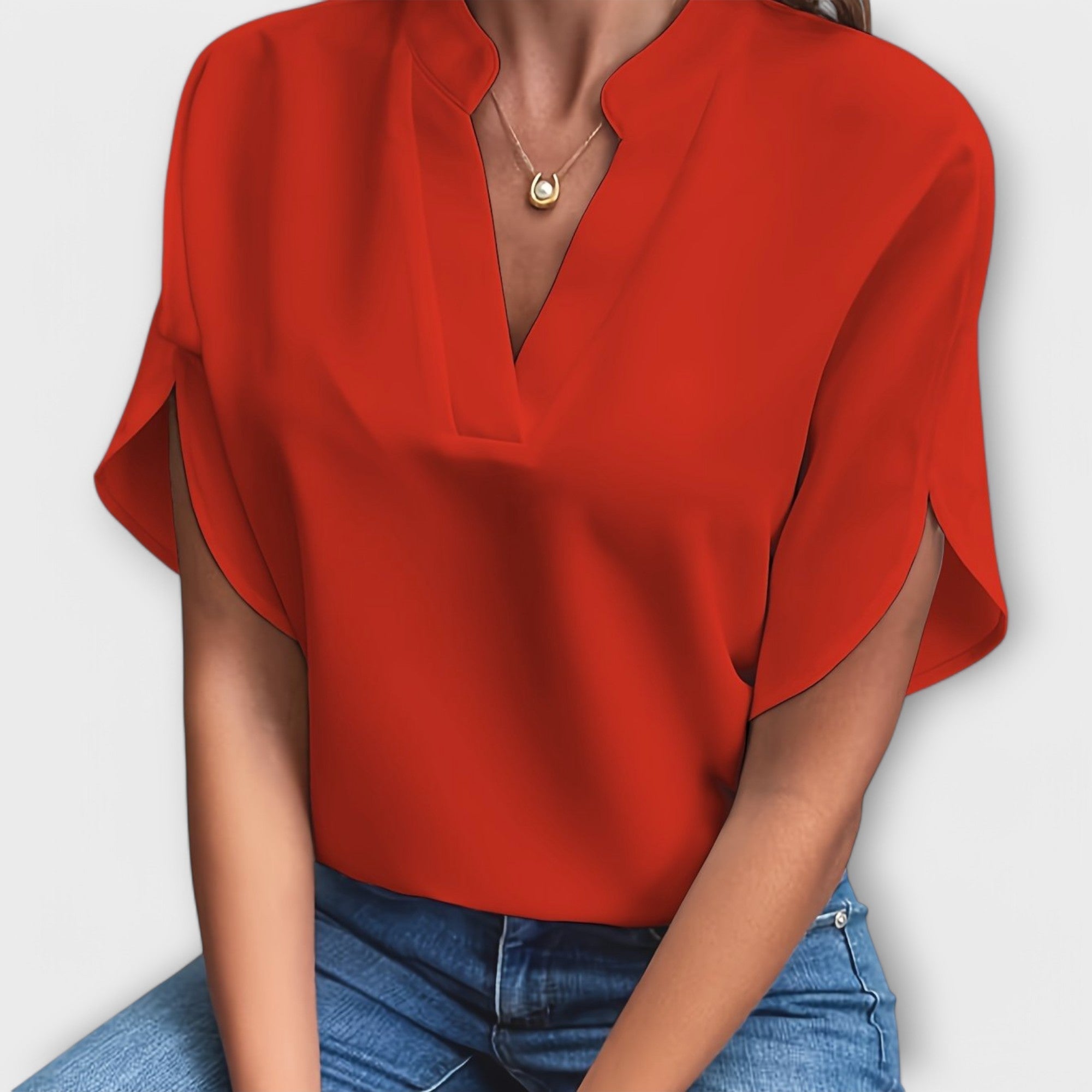 Vivi - Elegant, Lättvikts Blus för Kvinna