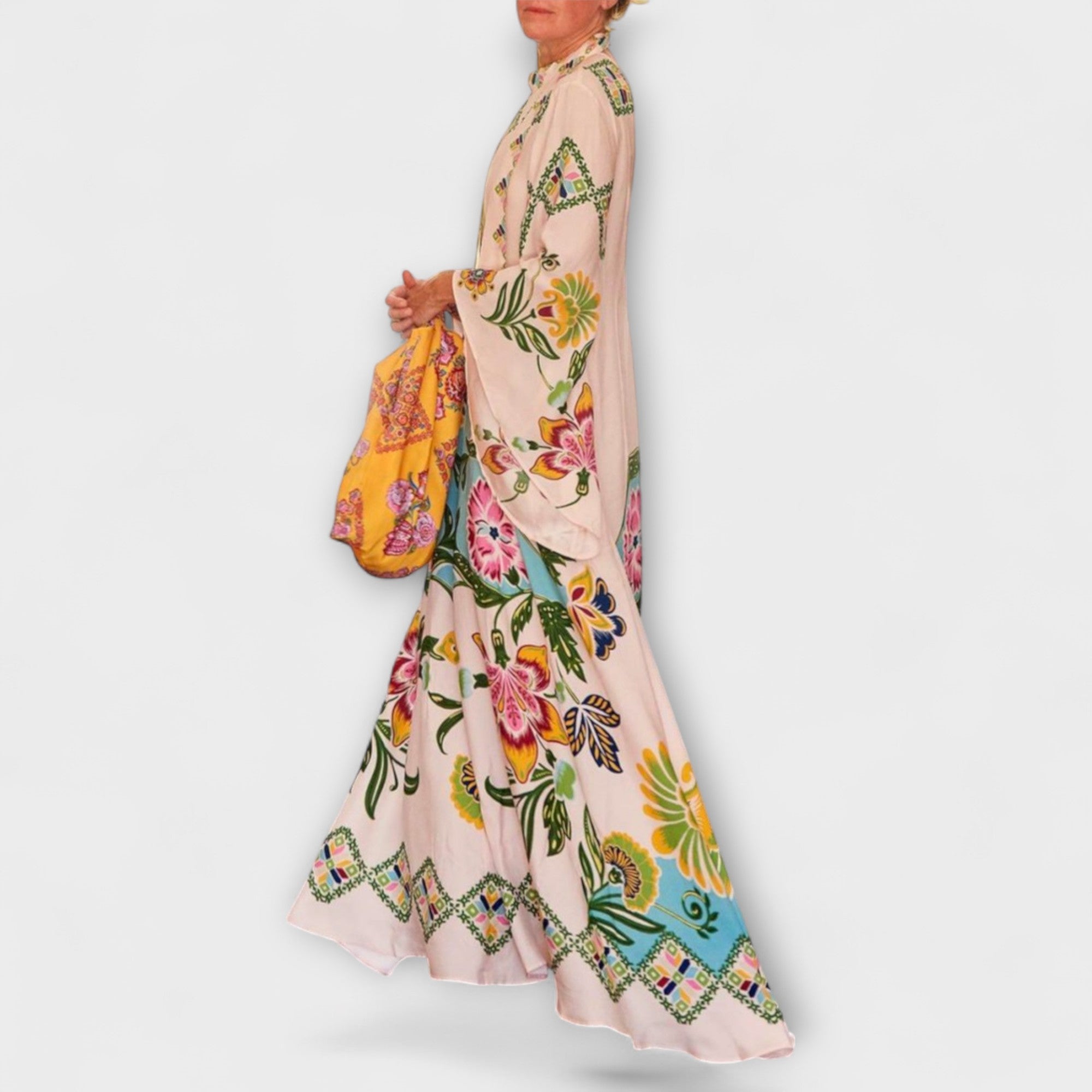 Lisa - Elegant Maxi Klänning med Blommönster och Flödande Design