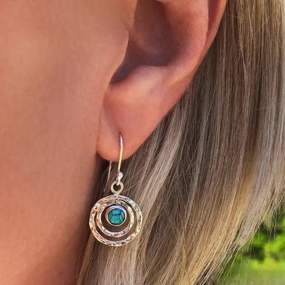 Boho Saturnörhängen med Turkos Sten i Silver & Guld