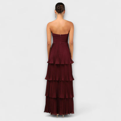 Lorena - Off-shoulder lagerad maxiklänning