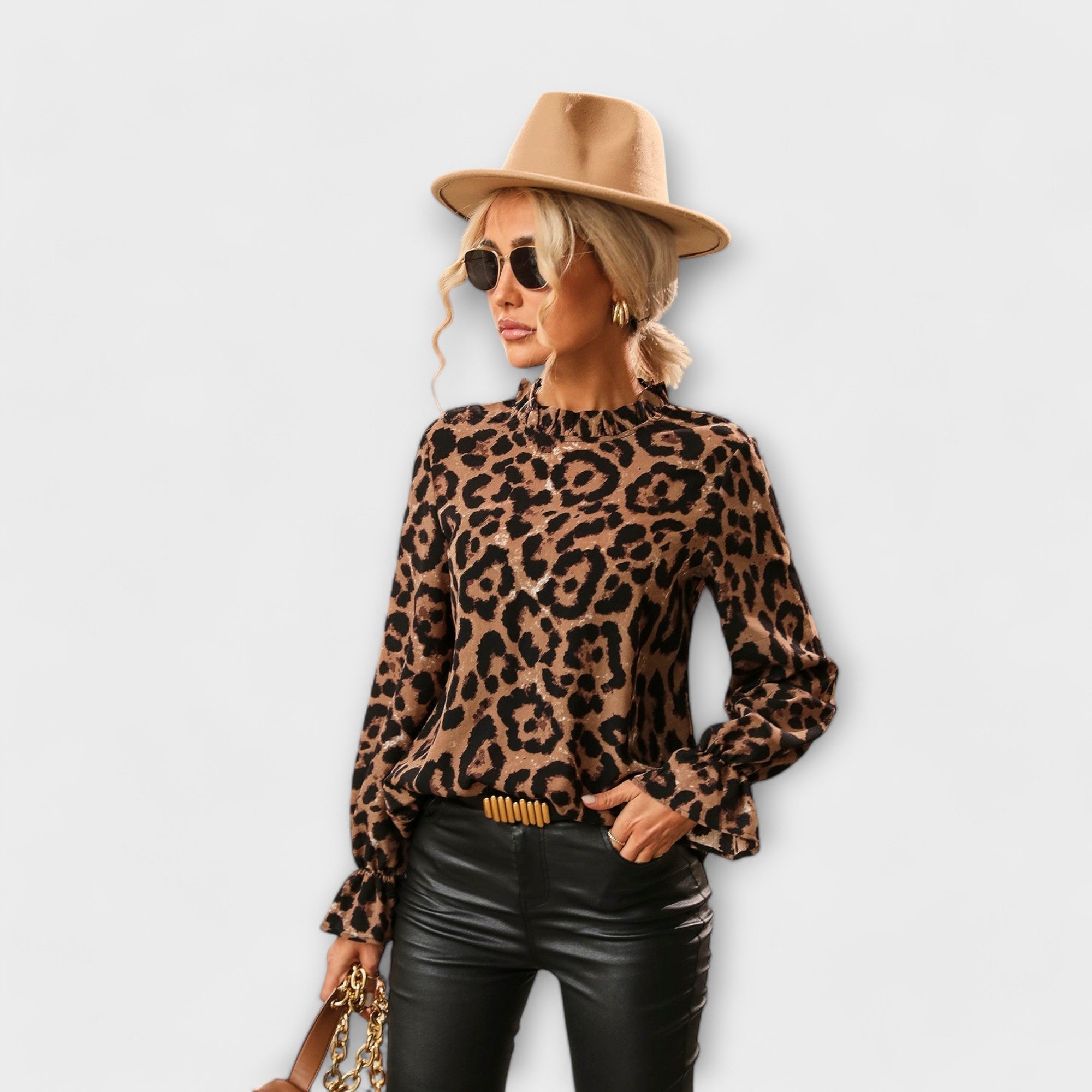 Kayla - Leopardblus med Plisserad Krage