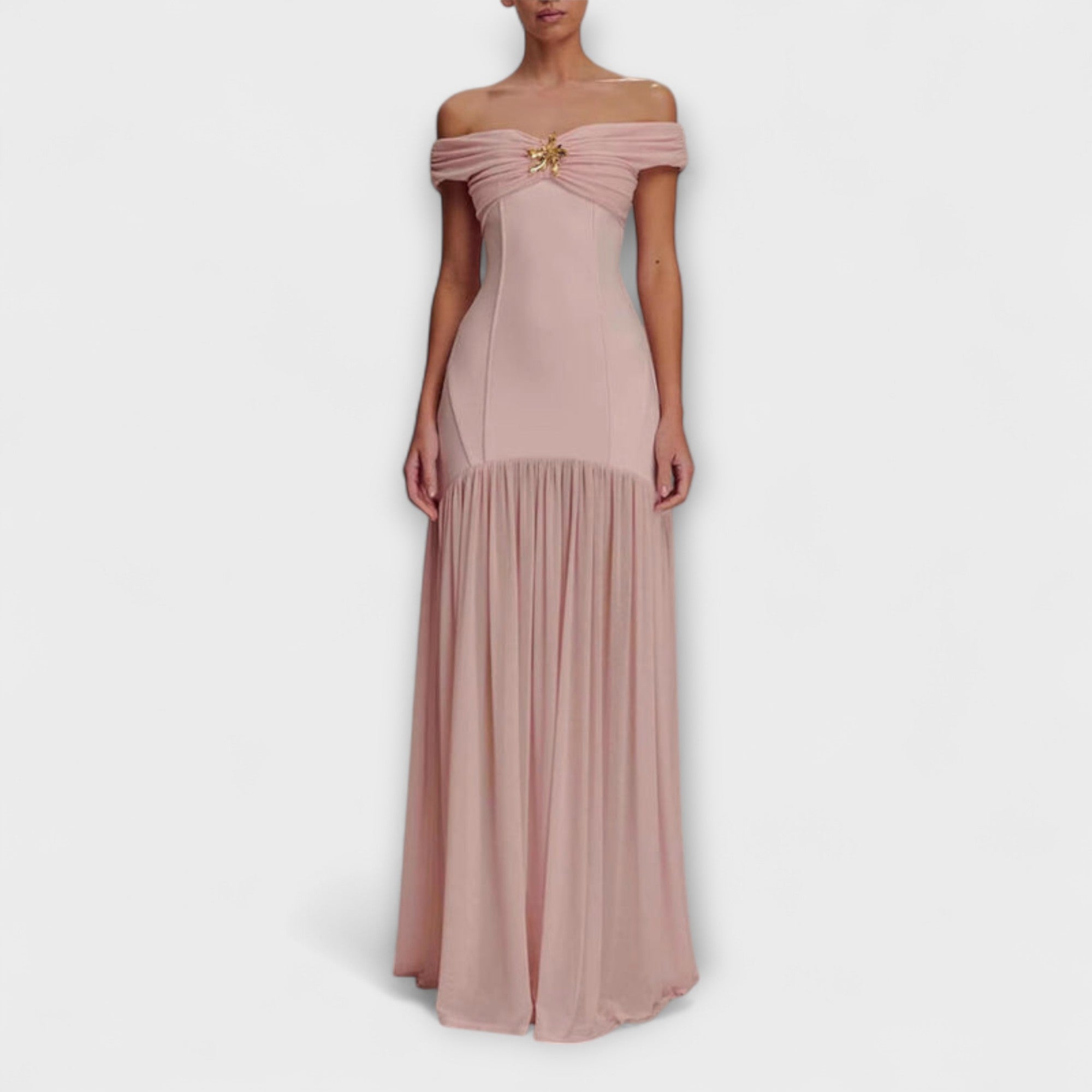 Maelie - Stilig Off-Shoulder Bodycon Maxi Klänning med Blomsterdekorationer