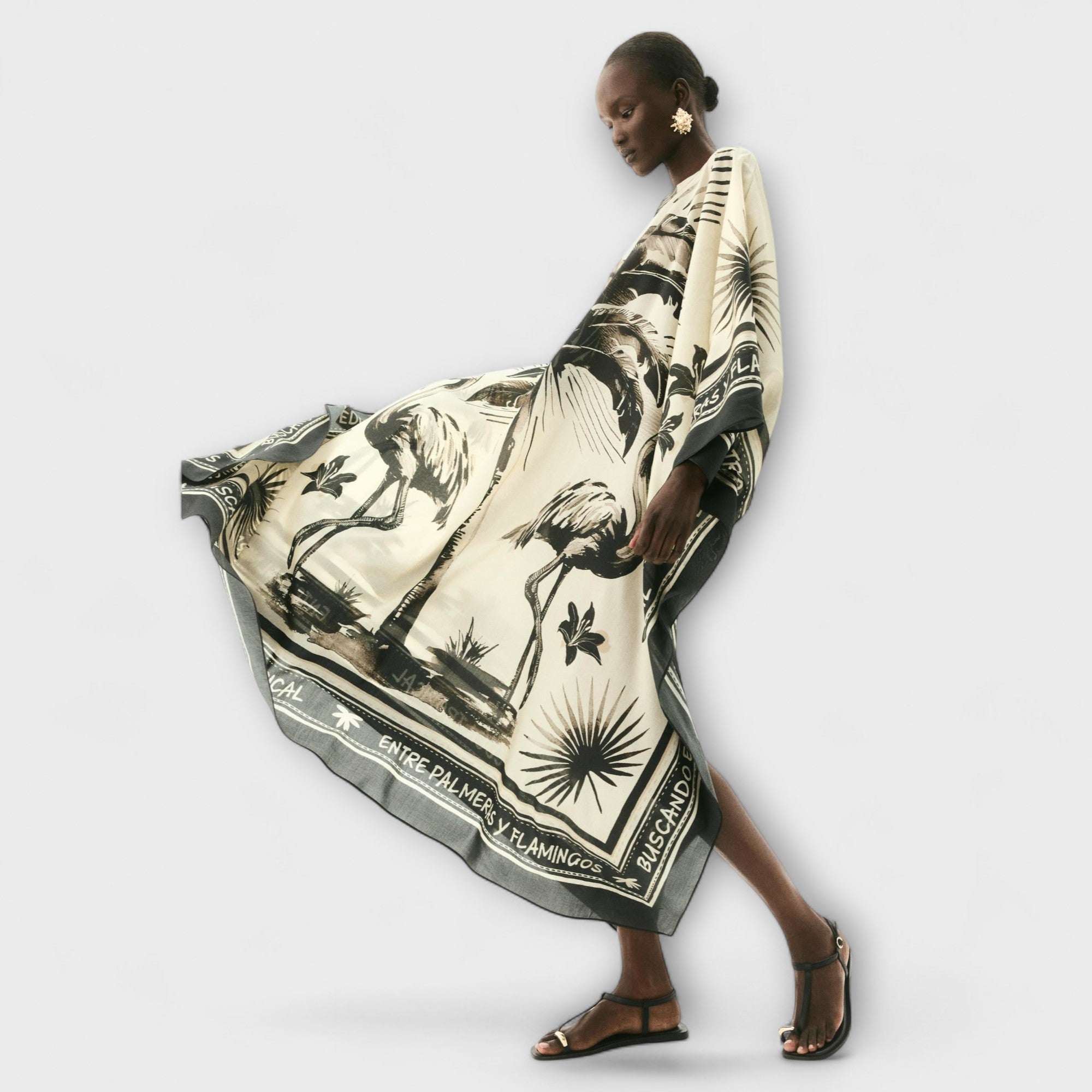 Melissa - Extra stor flamingo-mönstrad kaftan maxiklänning