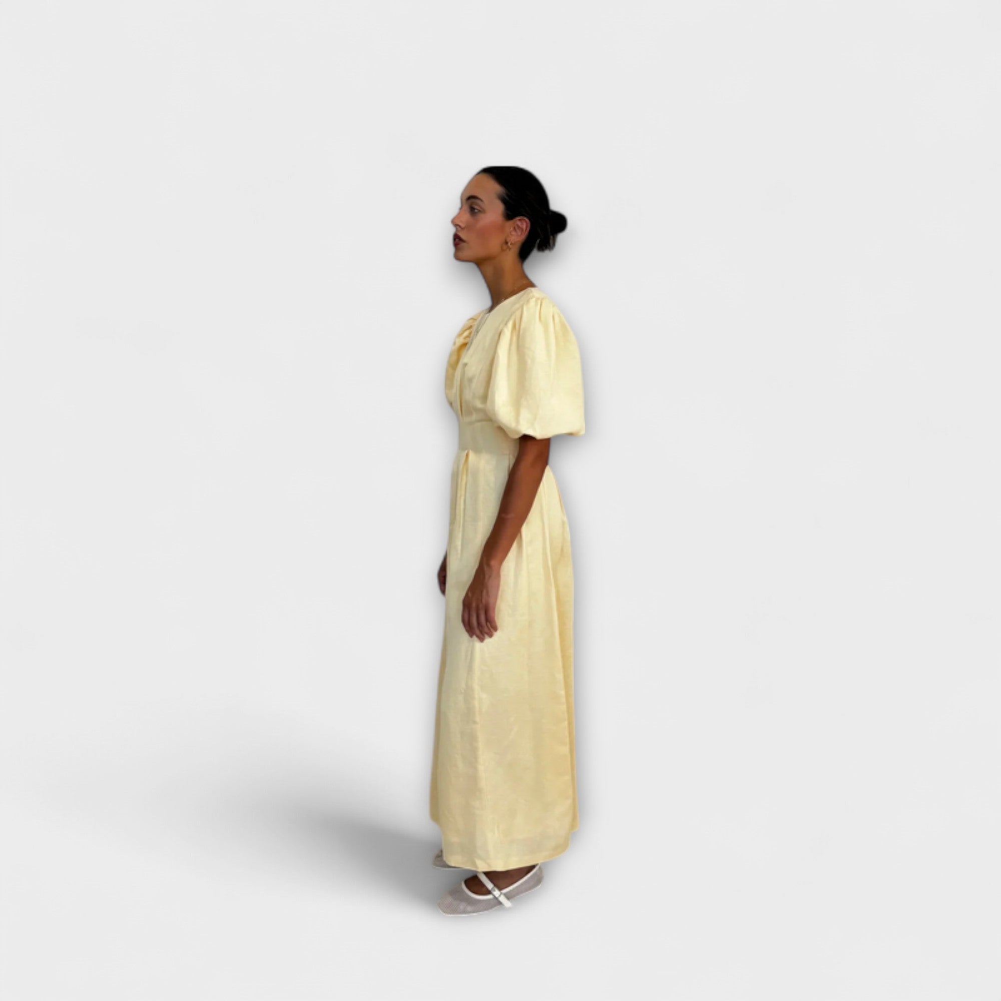Josephine - Smörgul Maxikjol med Luftigt Design