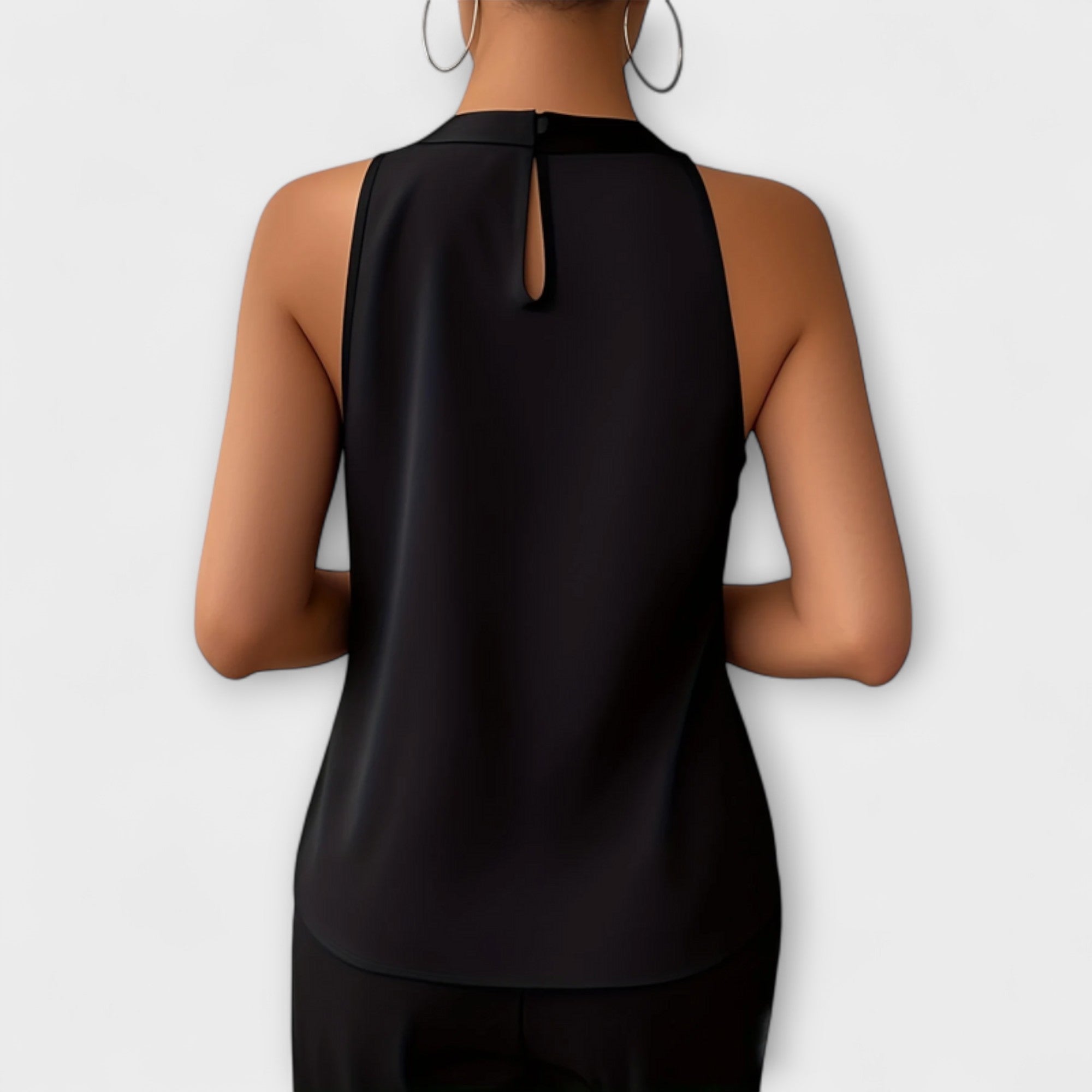 Skye - Chic Satinblus med Off-Shoulder Design