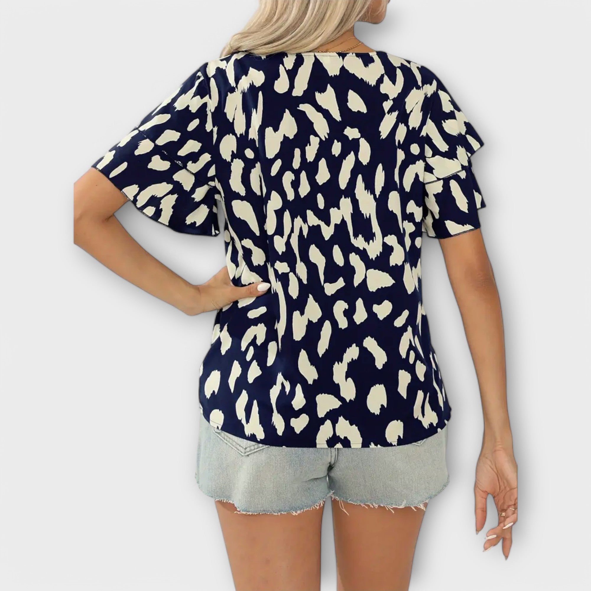 Evelyn - Avslappnad Blus med Rund Hals