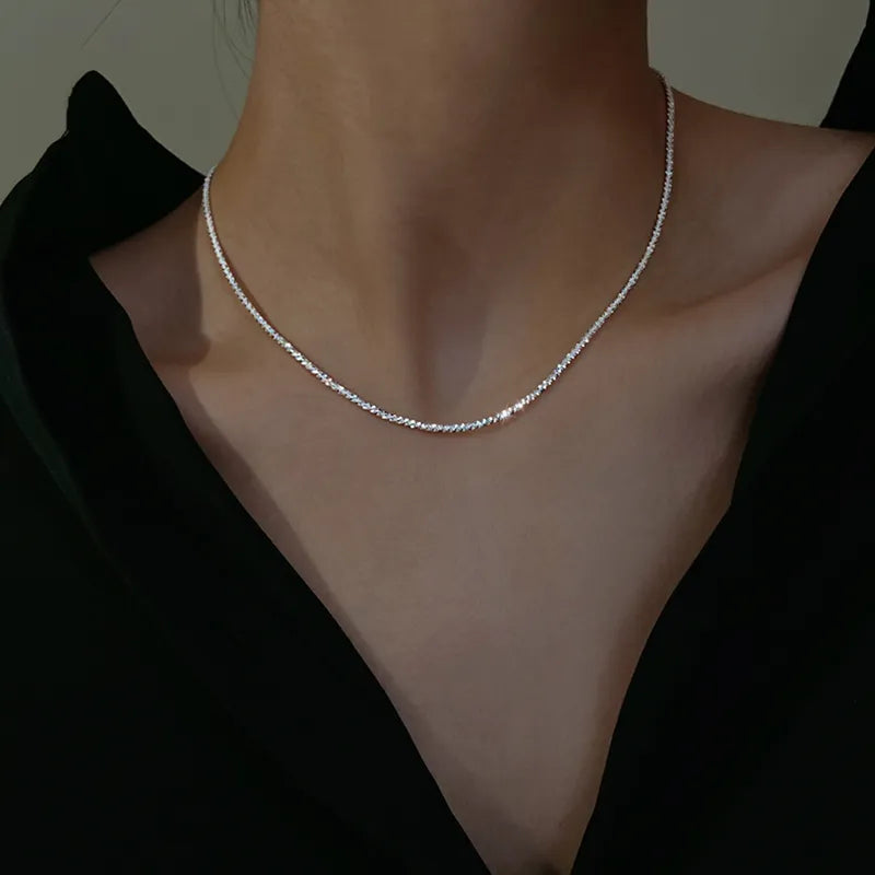 Elegance Nyckelbenhalsband
