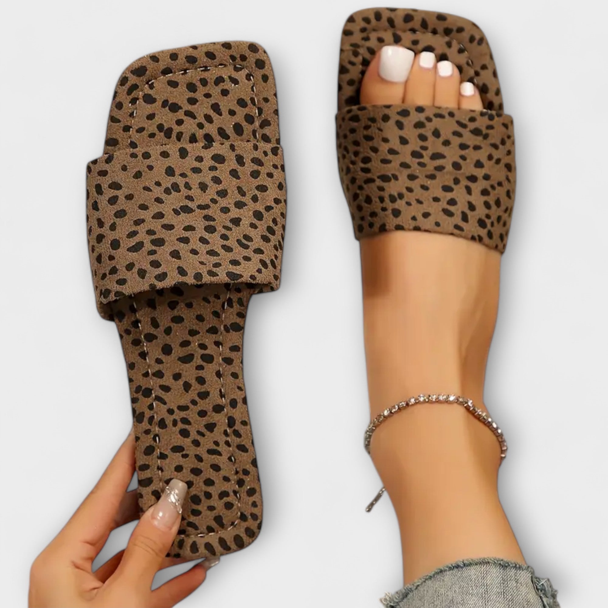 Platta Tofflor med Leopardmönster