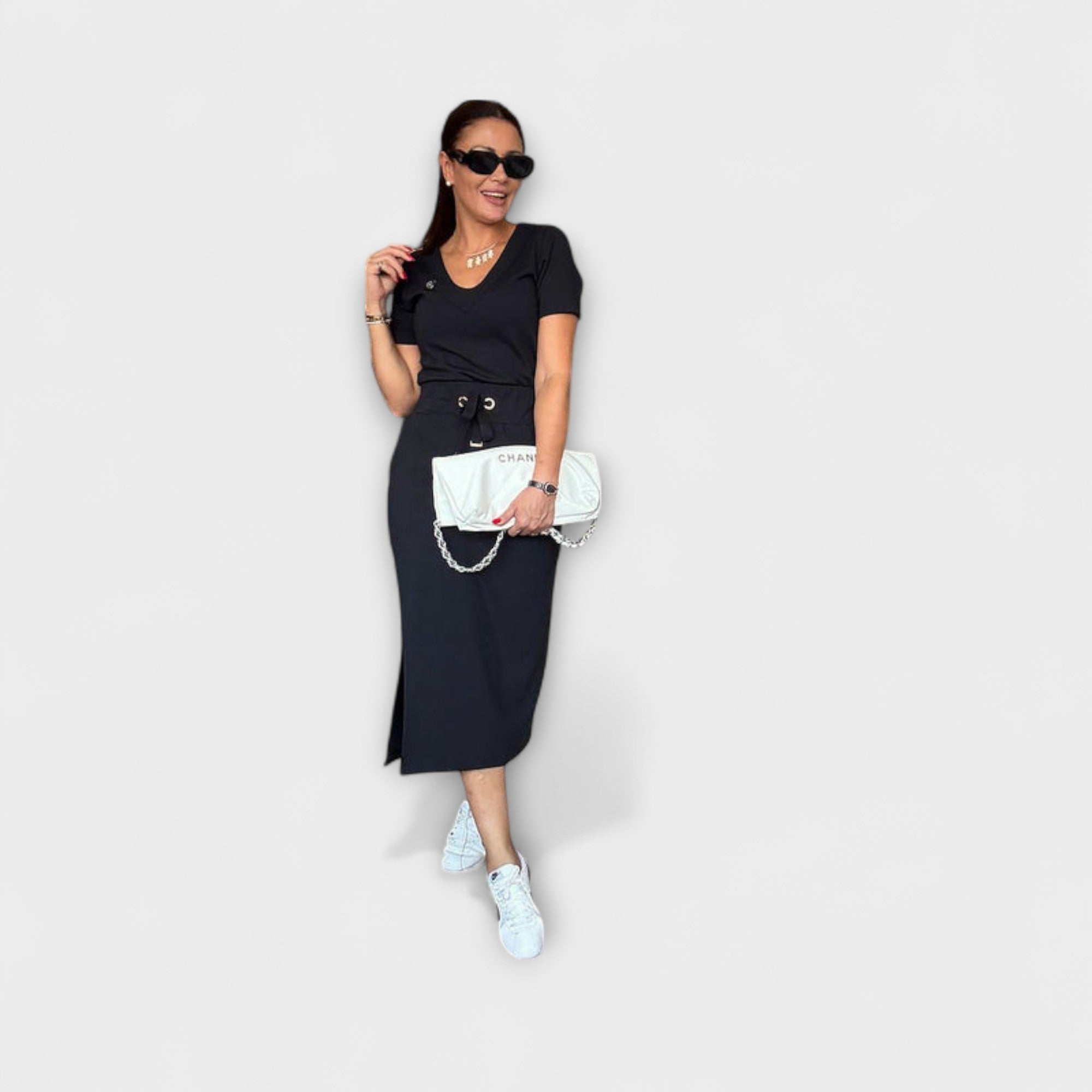 Danielle - Elegant V-ringad topp med kjol