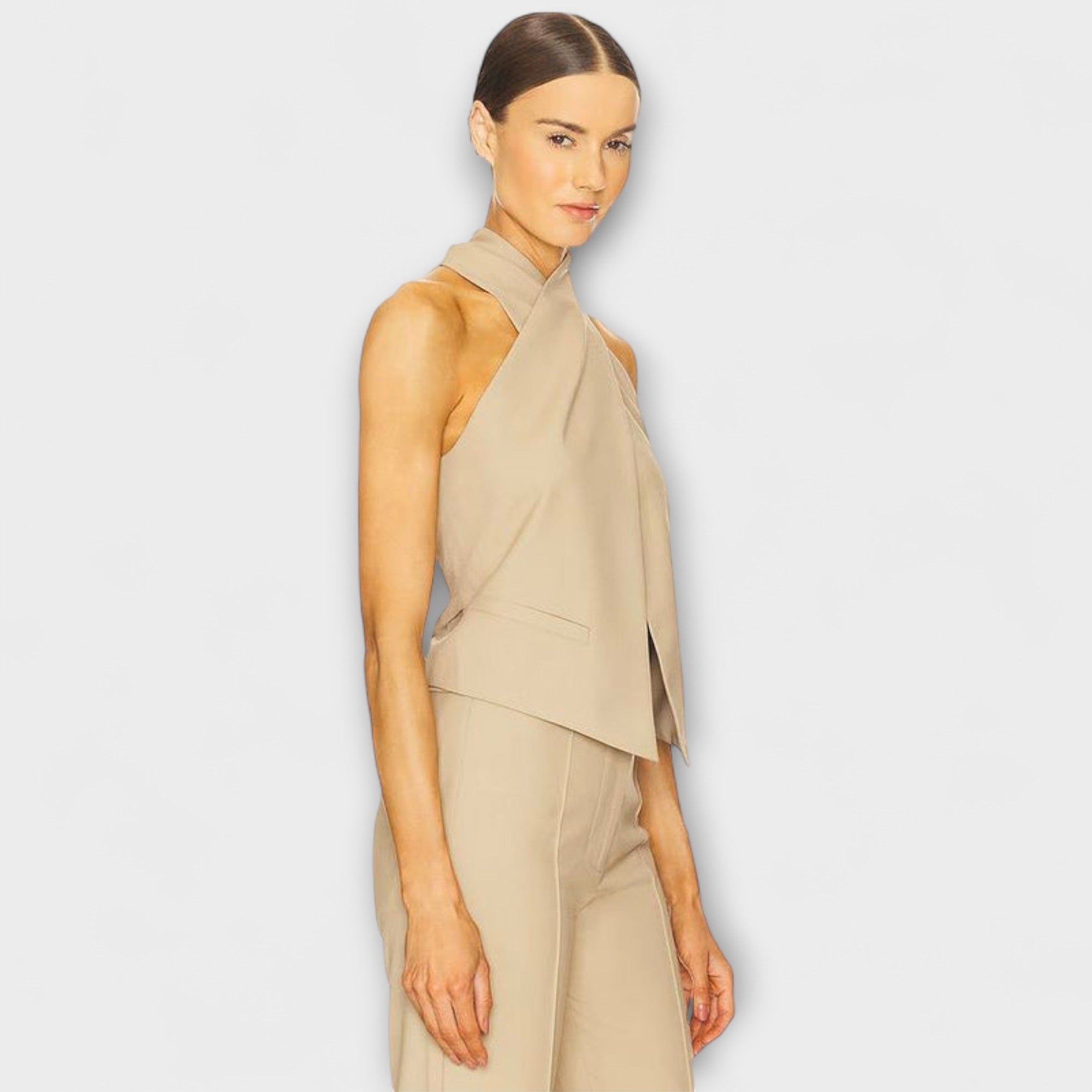Juni - Crisscross Halterneck Tanktop